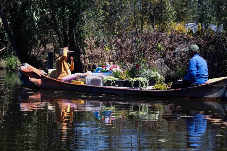 _Llegamos a amar no al encontrar la persona perfecta, sino aprendiendo a ver como perfecto a alguien imperfecto_